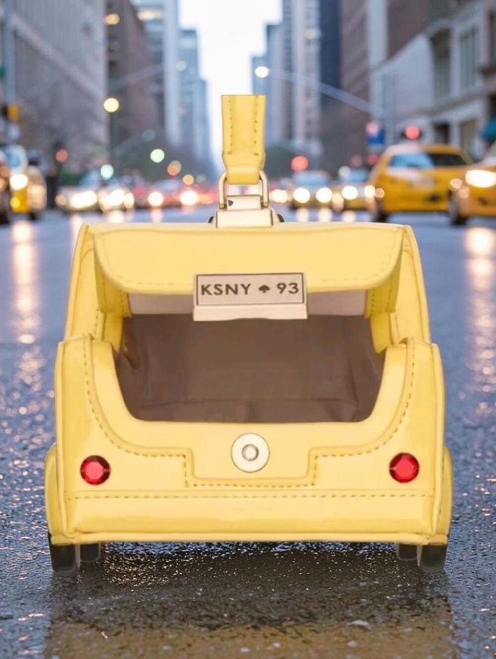 Kate Spade NY 3D Taxi Crossbody Bag NEW - Picture 8 of 8